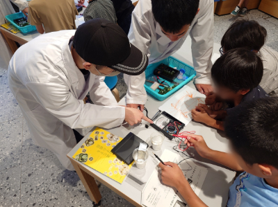 実験教室「コラボしてラボしよう！」（企画・運営）