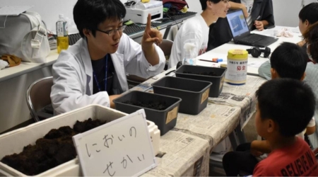 体感型実験教室「いきものセンサーラボ」
